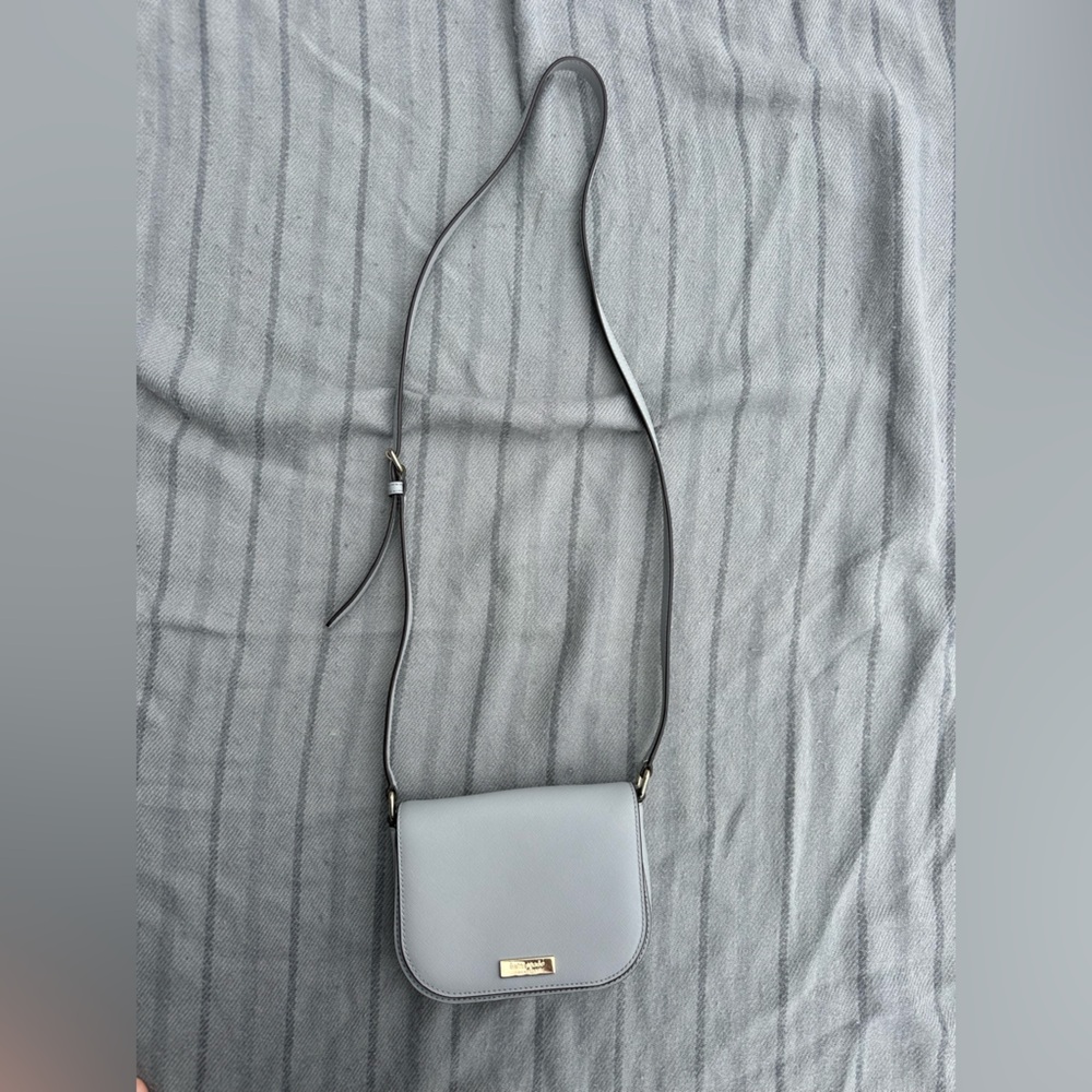 Kate Spade $150 Laurel Way Carsen Small Crossbody Bag - Picture 3 of 17